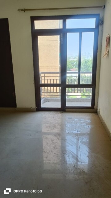 Room in 3 BHK Apartment at Vipul Lavanya, Sector 81 – for Sale