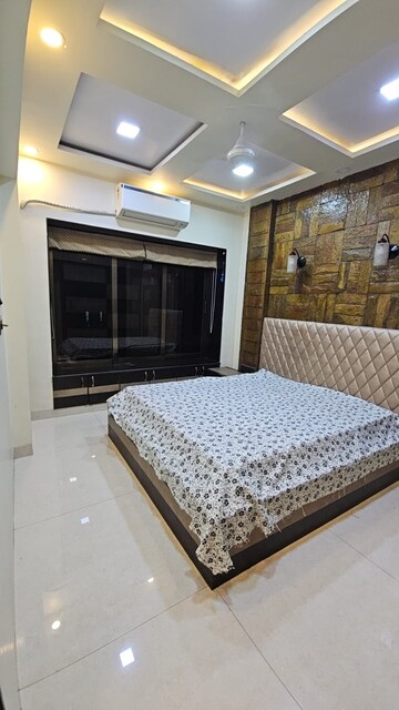 Bedroom in 2 BHK Apartment at Bandra West – for Rent