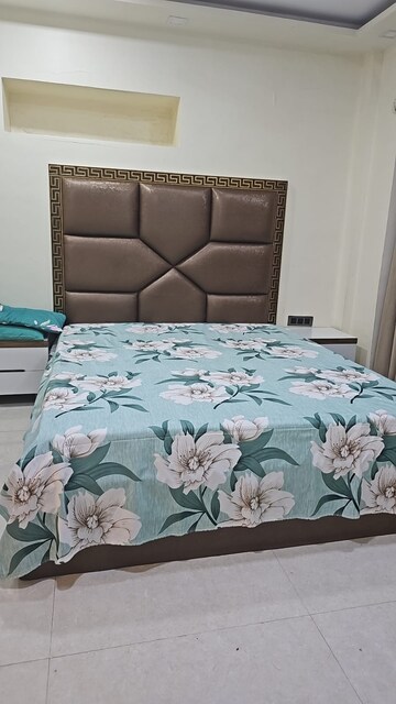 Bedroom in 2 BHK Apartment at Bandra West – for Rent
