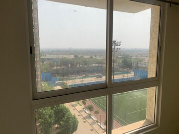 Swimming Pool in 2 BHK Apartment at Lodha Amara, Kolshet Road – for Rent