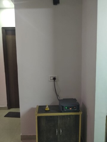 Furnished Amenities in 3 BHK Villa at Central Town, Vip Road – for Rent