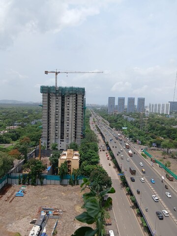 2 BHK Apartment – Exterior View View at Vikhroli East - for Rent