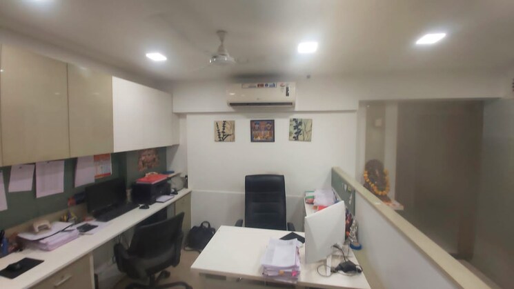 Team Area, titanium-city-centre Commercial Office Space 558 Sq.Ft. In Satellite Ahmedabad 8794247