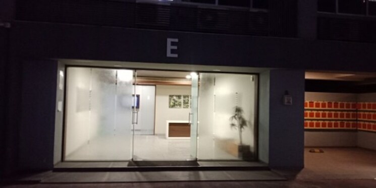 Room, titanium-city-centre Commercial Office Space 558 Sq.Ft. In Satellite Ahmedabad 8794247