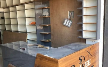 Shop For Rent in Pitampura