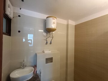 Bathroom in 3 BHK Apartment at Relaxo Apartment, Sector 46 – for Rent
