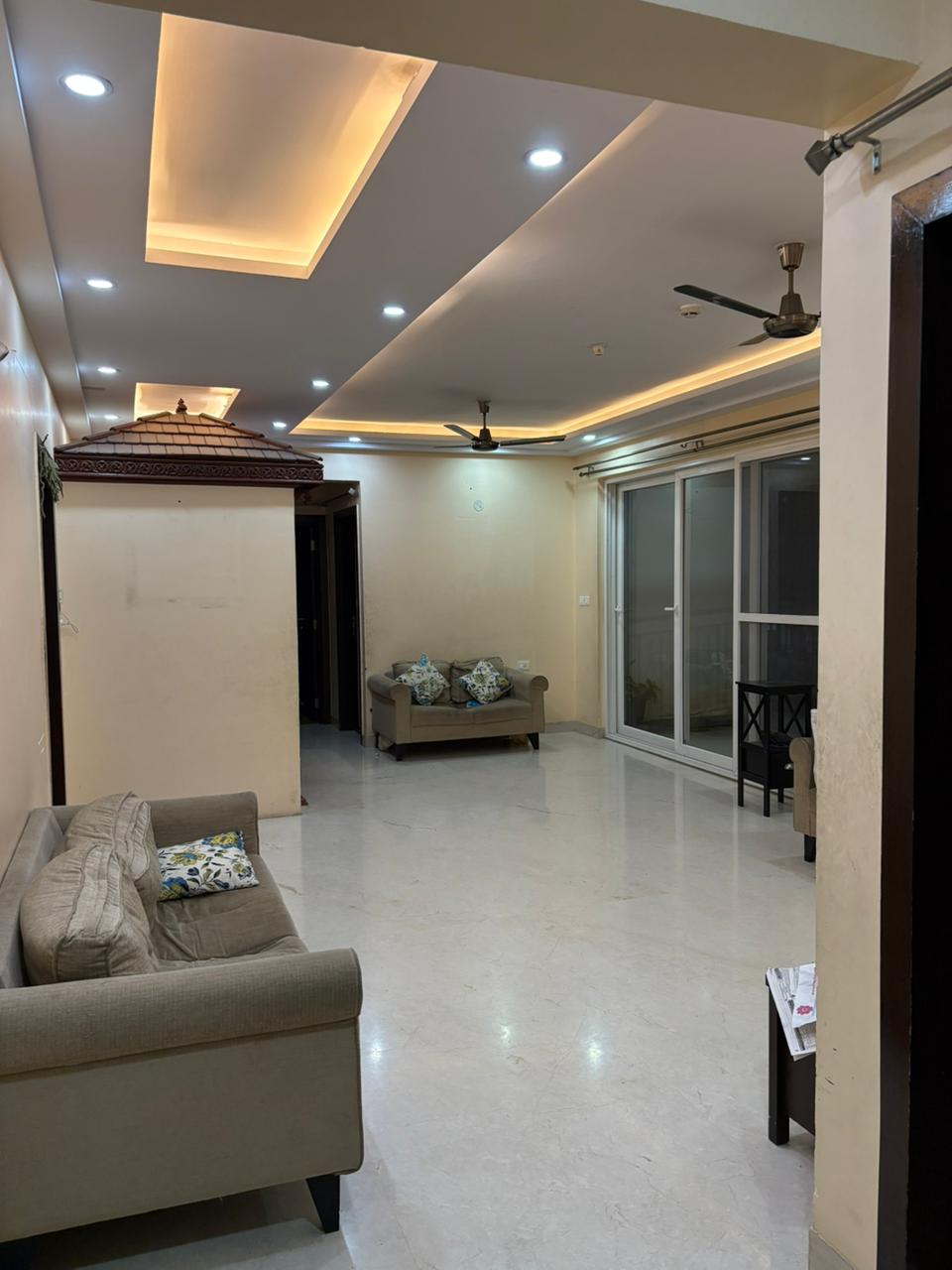 3.5 BHK Apartment For Rent in Prestige Misty Waters