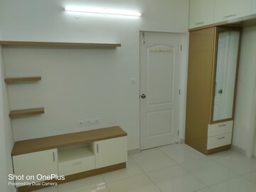 Room in 2 BHK Apartment at Sai Kalyan Ultima, Thanisandra – for Rent
