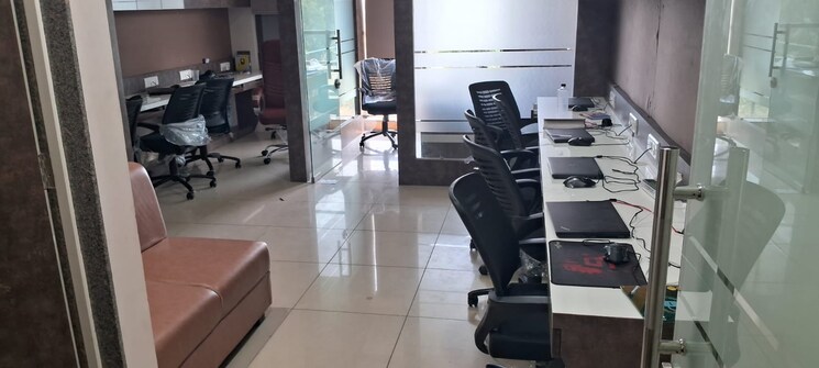 Team Area, goyal-titanium-business-park Commercial Office Space 600 Sq.Ft. In Makarba Ahmedabad 8794325
