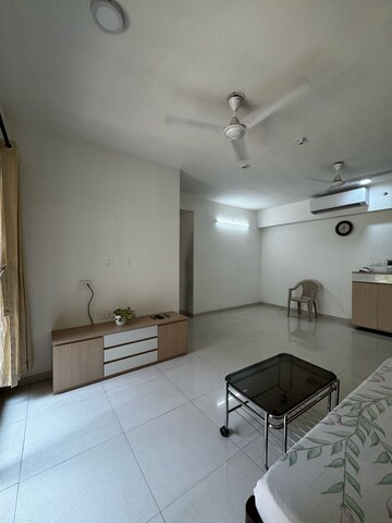 1 BHK Apartment For Rent in Soham Parijat Gardens, Ghodbunder Road
