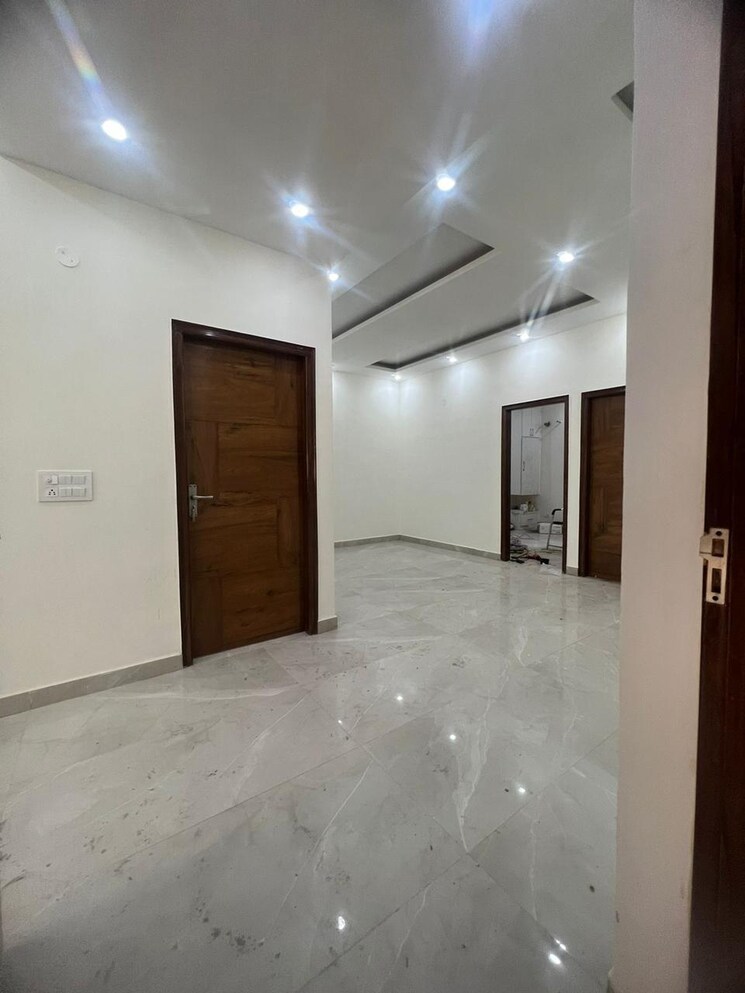 Room, skynet-towers 3 Bedroom 1300 Sq.Ft. Apartment In Patiala Road Zirakpur 8794341