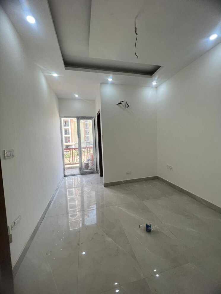 Room, skynet-towers 3 Bedroom 1300 Sq.Ft. Apartment In Patiala Road Zirakpur 8794341