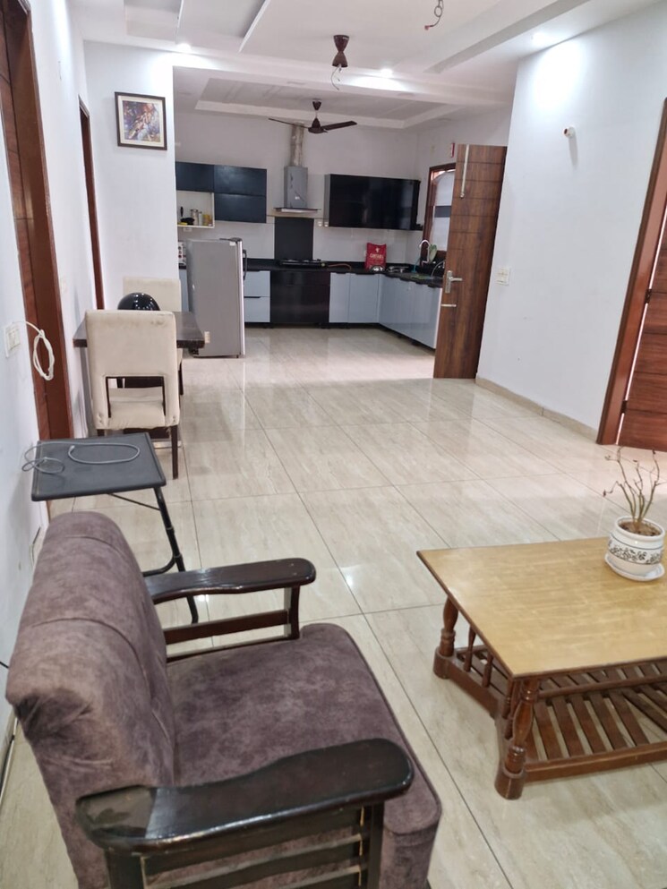 Living Room, greater mohali 2 Bedroom 105 Sq.Yd. Apartment In Greater Mohali Mohali 8794391