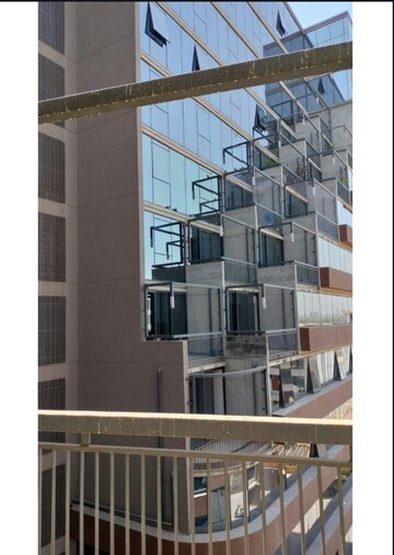  Office Space – Exterior View View at United World Trade Tower, Makarba - for Rent