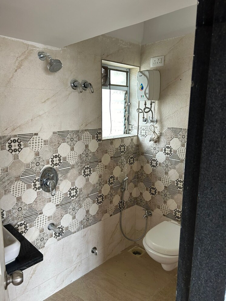 Bathroom, sanghvi-ecocity-woods 2 Bedroom 900 Sq.Ft. Apartment In Mahajanwadi Thane 8794460