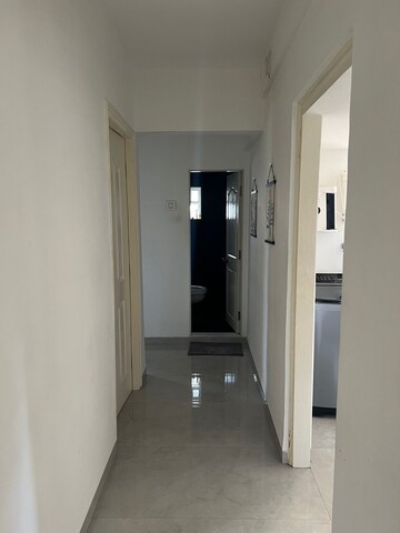 Room in 2 BHK Apartment at Bandra West – for Rent