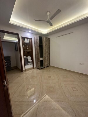Room in 2 BHK Builder Floor at Saket – for Sale