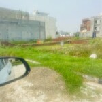 150 Sq.Yd. Plot in Broker 