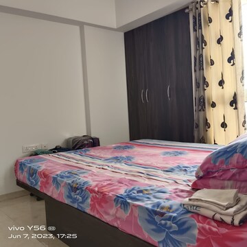 Bedroom in 3 BHK Apartment at Lodha Amara, Kolshet Road – for Rent
