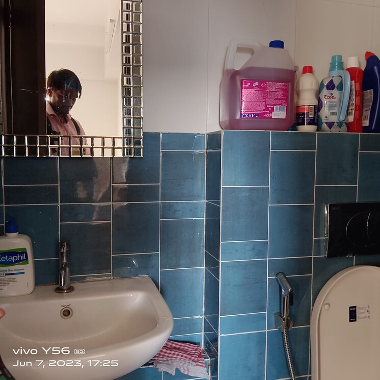 Bathroom, lodha-amara 3 Bedroom 955 Sq.Ft. Apartment In Kolshet Road Thane 8794516