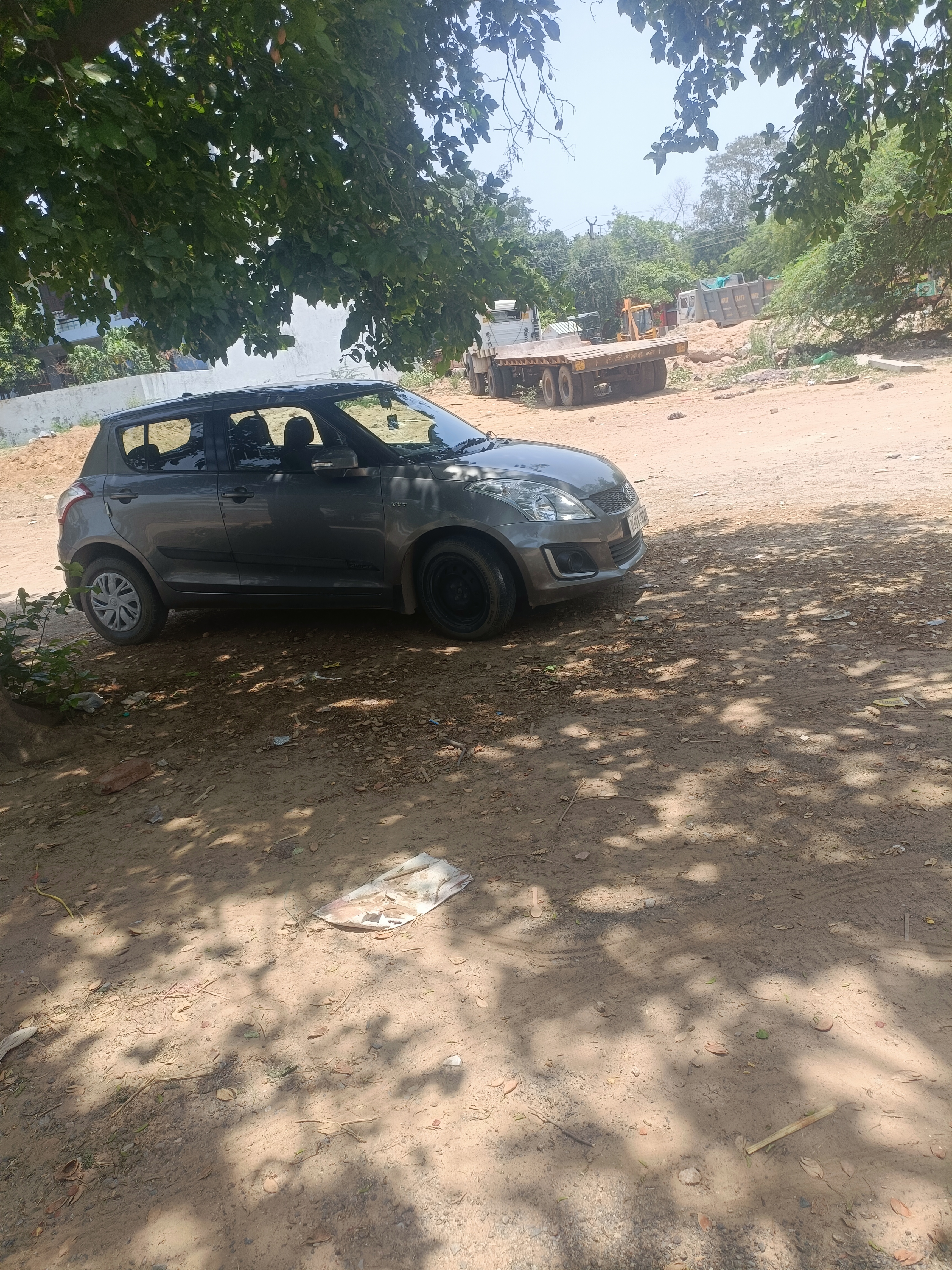 Plot For Sale in Sushant Lok II