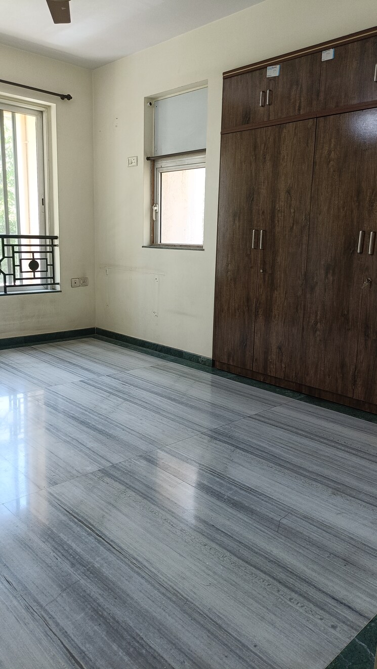 Room, hiranandani-estate 1 Bedroom 630 Sq.Ft. Apartment In Ghodbunder Road Thane 8794533