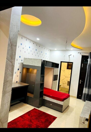 Team Area in 3 BHK Builder Floor at Vip Road – for Rent