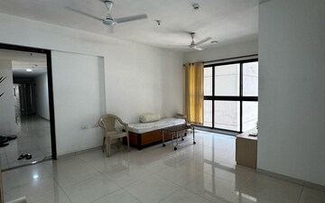2 BHK Apartment For Rent in Rosa Bella, Ghodbunder Road