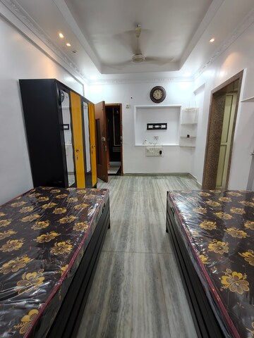 Room in  Pg at Gokuldham Colony – for Rent
