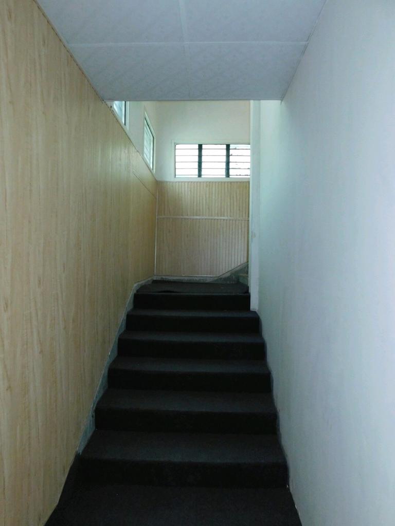 2.5 BHK Apartment For Rent in Max Towers