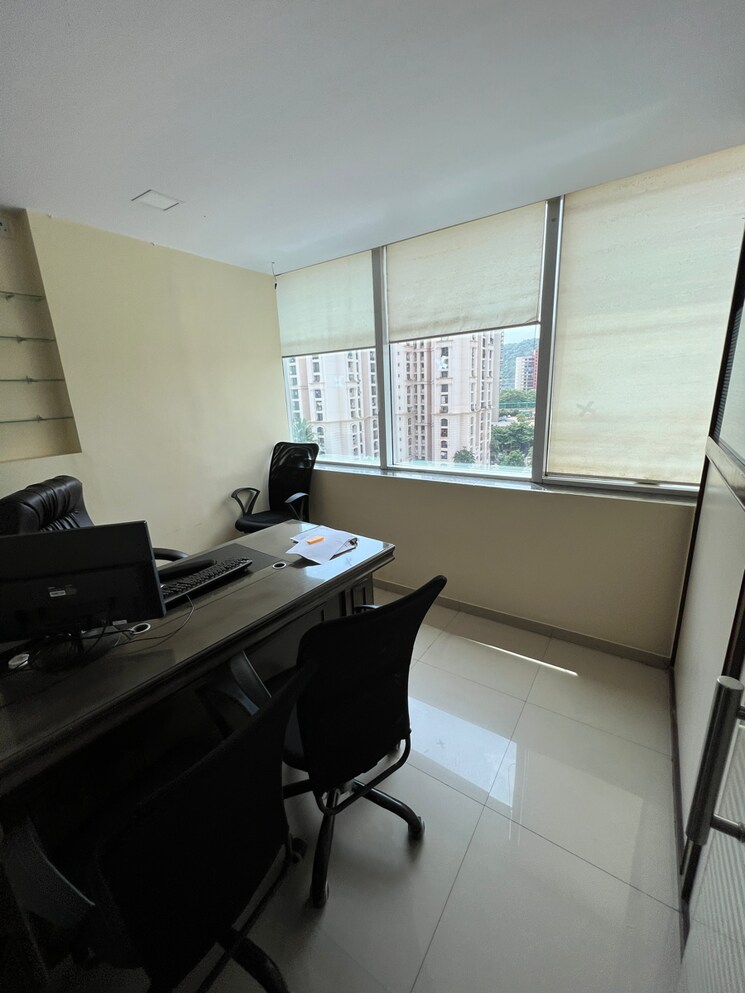 Team Area, kamdhenu-commerz Commercial Office Space 1200 Sq.Ft. In Kharghar Sector 14 Navi Mumbai 8794611