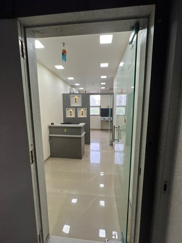Bathroom, goodwill-infinity Commercial Office Space 1150 Sq.Ft. In Kharghar Sector 6 Navi Mumbai 8794625