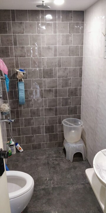 Master Bedroom in 2 BHK Apartment at Blue Bell CHS Oshiwara, Oshiwara – for Rent