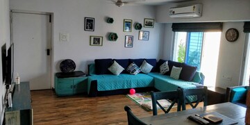 Master Bedroom in 2 BHK Apartment at Blue Bell CHS Oshiwara, Oshiwara – for Rent