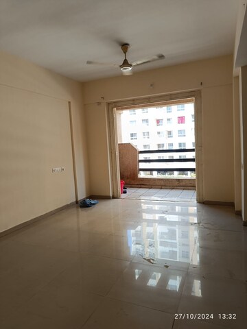 Room in 2 BHK Apartment at Kul Ecoloch, Hinjewadi – for Rent