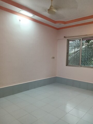 Room in 1 BHK Apartment at Kandivali West – for Rent