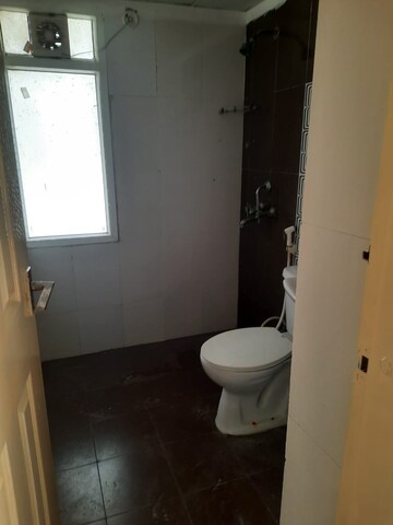 Bathroom in 2.5 BHK Apartment at Express Zenith, Sector 77 – for Rent