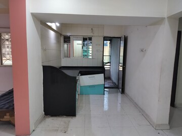 Room in 2 BHK Apartment at Kunal Icon, Pimple Saudagar – for Rent