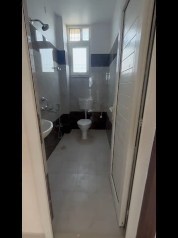 Attached Bathroom in 2 BHK Builder Floor at Jakariyapur – for Rent