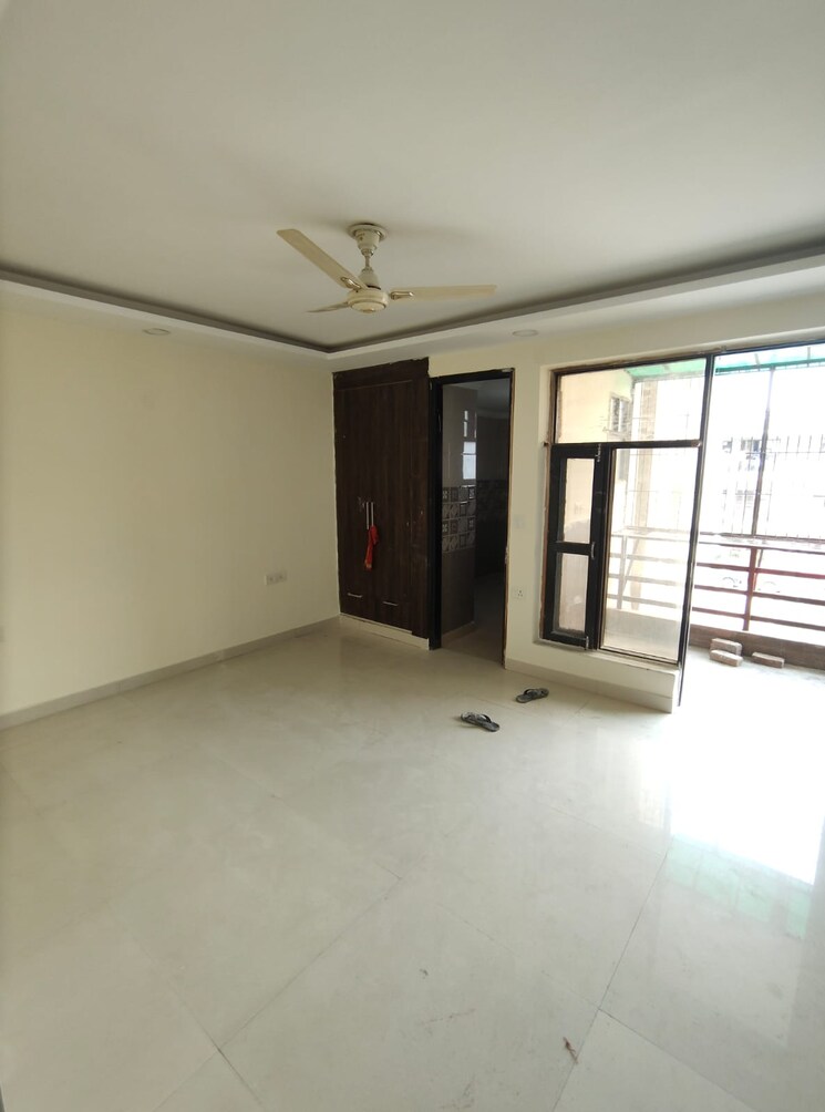 Room, yk-homes 4 Bedroom 2220 Sq.Ft. Builder Floor In Green Fields Colony Faridabad 8794759
