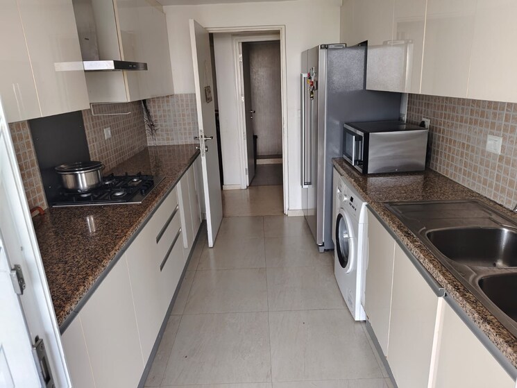 Kitchen, dlf-express-greens 3.5 Bedroom 1958 Sq.Ft. Apartment In Manesar Sector 1a Gurgaon 8794747