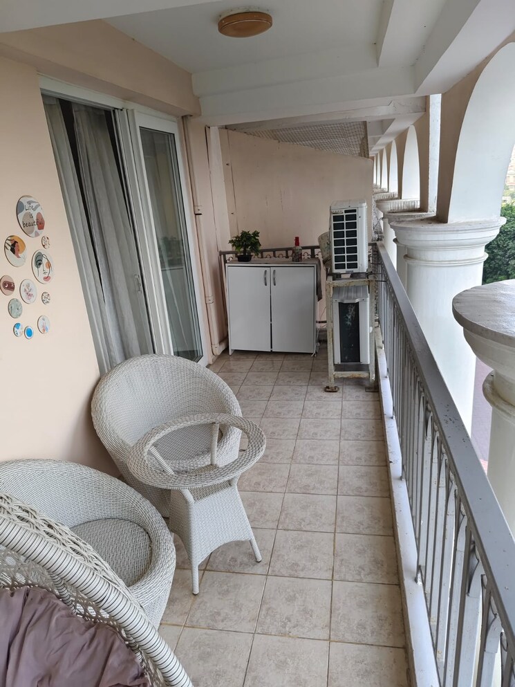 Balcony, dlf-express-greens 3.5 Bedroom 1958 Sq.Ft. Apartment In Manesar Sector 1a Gurgaon 8794747