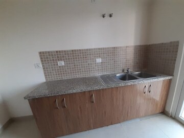 Furnished Amenities in 3.5 BHK Apartment at DLF Express Greens, Manesar Sector 1a – for Sale