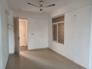 Room in 2 BHK Apartment at Breez Global Heights, Sohna Sector 33 – for Rent