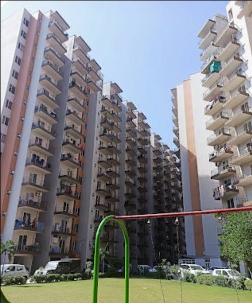 2 BHK Apartment For Sale in ROF Aalayas