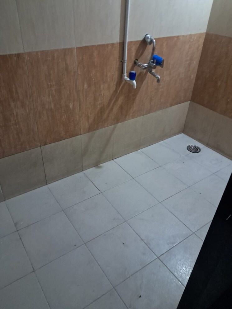 Bathroom, gupta-cherry-hills 1 Bedroom 378 Sq.Ft. Apartment In Chinchwad Pune 8794796