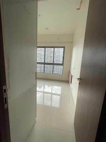 Master Bedroom in 2 BHK Apartment at Kalpataru Vienta, Kandivali East – for Rent
