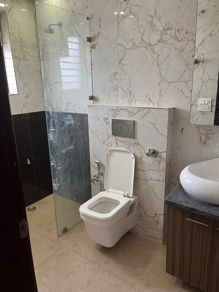 Bathroom, parklands 3 Bedroom 250 Sq.Yd. Builder Floor In Sector 85 Faridabad 8794813