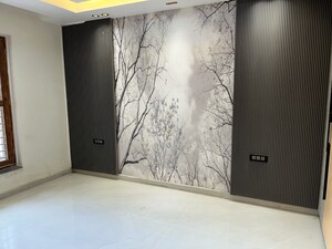 Room in 4 BHK Builder Floor at Parklands, Sector 85 – for Sale