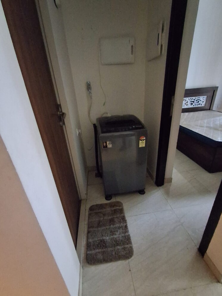 Bathroom, lodha-crown-quality-homes 1 Bedroom 354 Sq.Ft. Apartment In Majiwada Thane 8794856